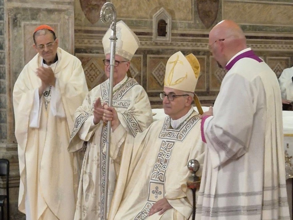 Monsignore Augusto Mascagna è stato ordinato vescovo di Pistoia e Pescia