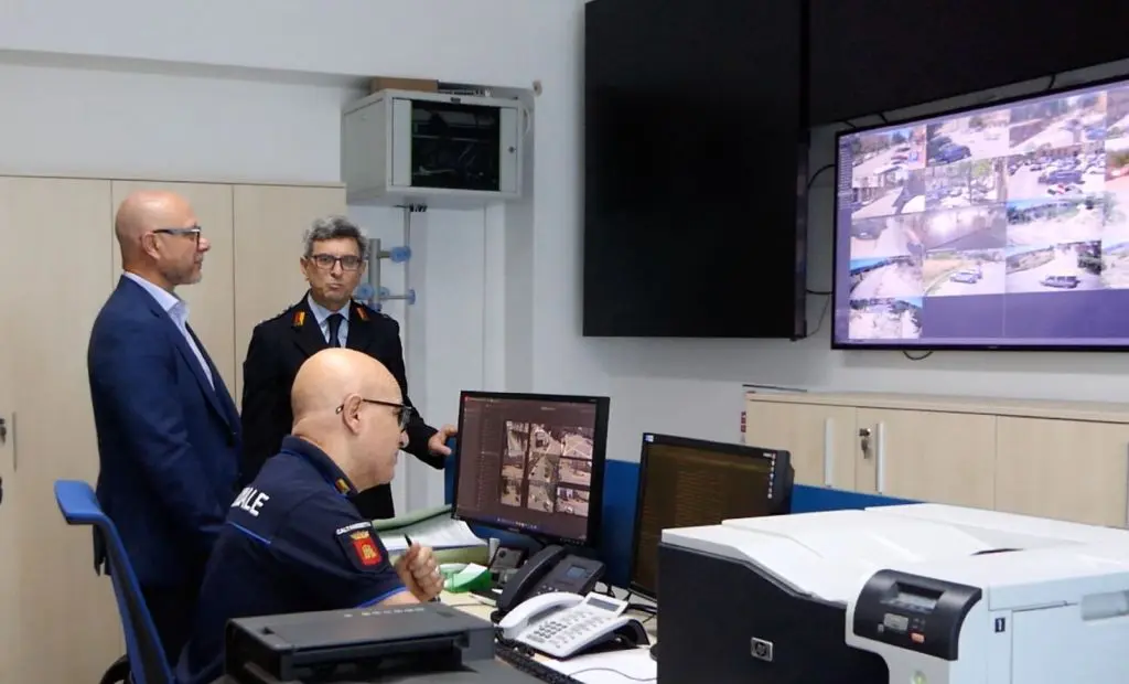 Il Comune di Caltanissetta Potenzia la Videosorveglianza con la Fibra Ottica