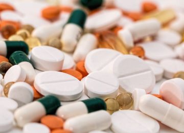 Farmaci: La proposta di revisione del prontuario genera preoccupazione tra la filiera e la politica