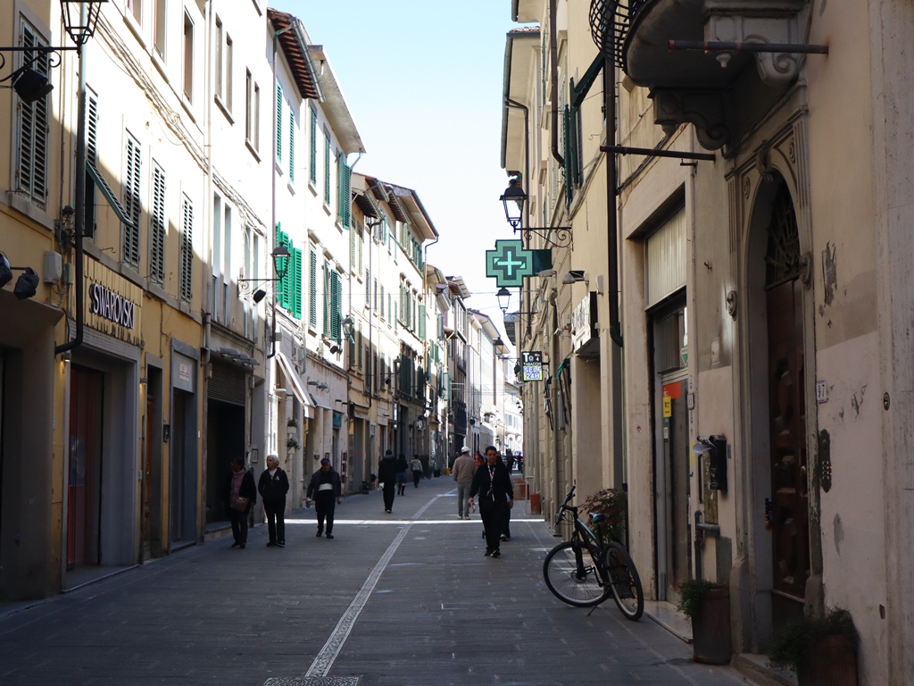 "Bar chiuso, ma rimangono persone, spaccio e minacce": nuova segnalazione da parte dei residenti del centro di Empoli