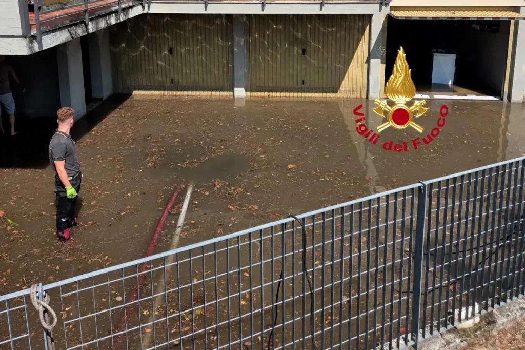 Borgo San Lorenzo: allagamenti e alberi caduti a causa del maltempo