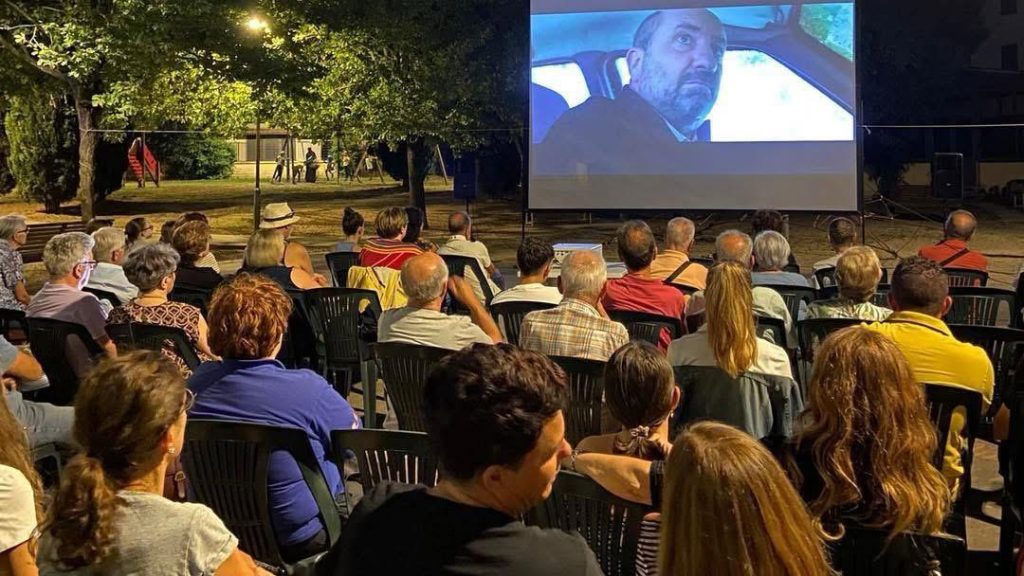Cinema all'aperto nell'Empolese e nel Cuoio: dove gustare film sotto le stelle