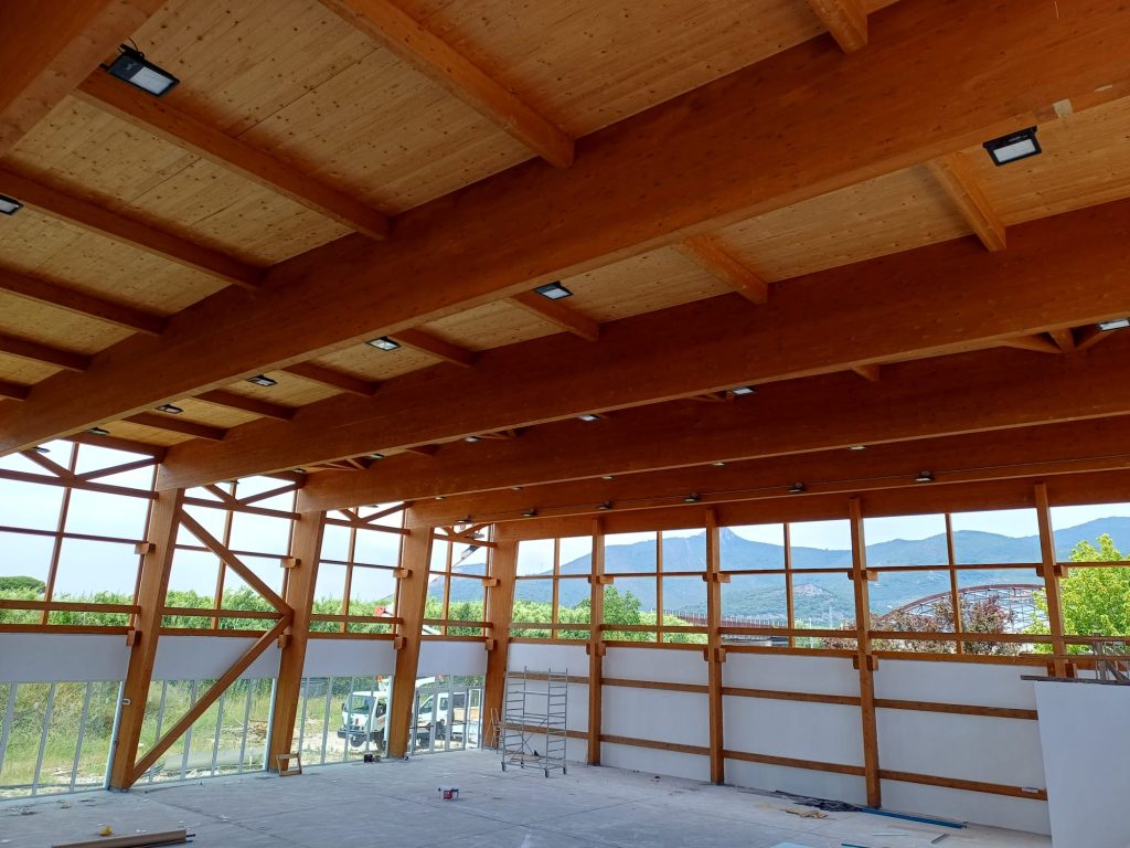 Continua il cantiere per la palestra del Pesenti a Cascina