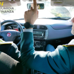 Da azienda di canapa leggera a coltivazione di marijuana: due arresti nel Lucchese