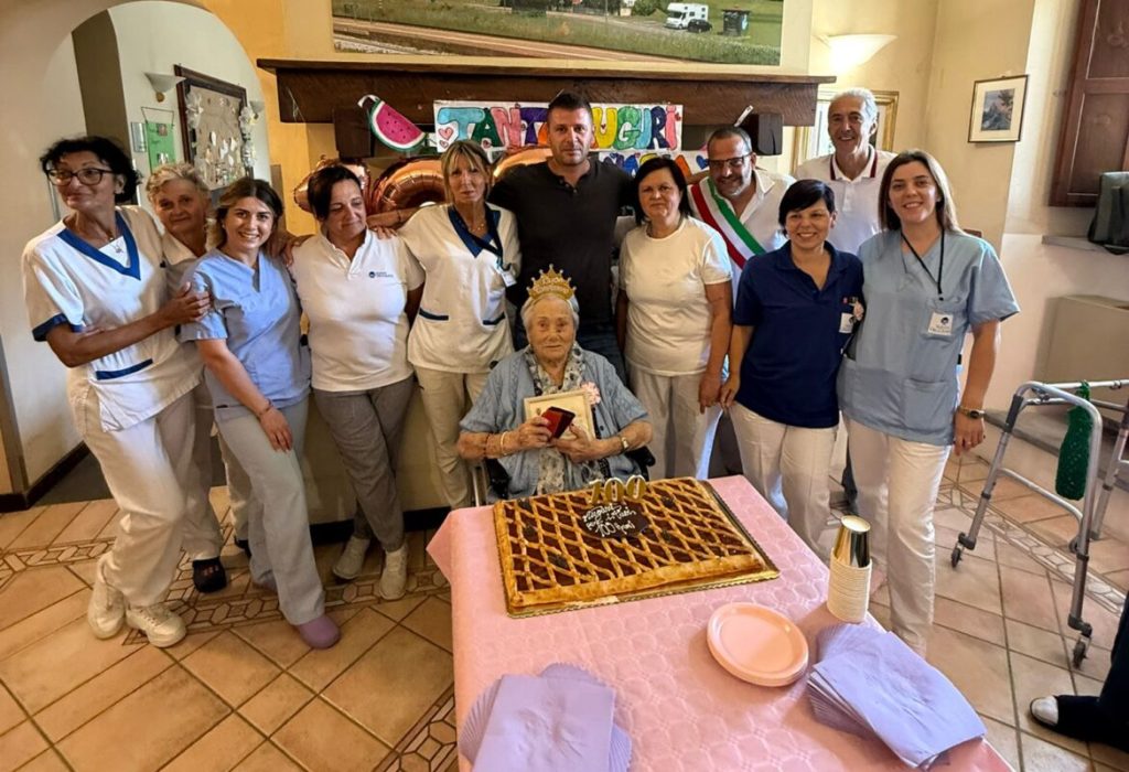 Dicomano celebra i 100 anni di Maria Biondi alla RSA