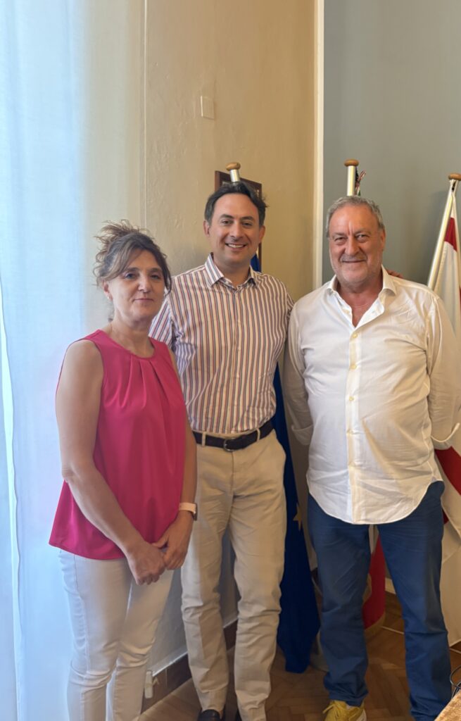 PROVINCIA DI AREZZO: SOSTITUZIONI IN CONSIGLIO, IL PRESIDENTE ALESSANDRO POLCRI ESPRIME GRATITUDINE AI CONSIGLIERI USCENTI E ACCOGLIE I NUOVI INGRESSI – Provincia di Arezzo