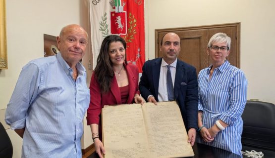 Il Comune di Montemurlo inizia il processo per revocare la cittadinanza onoraria a Benito Mussolini.