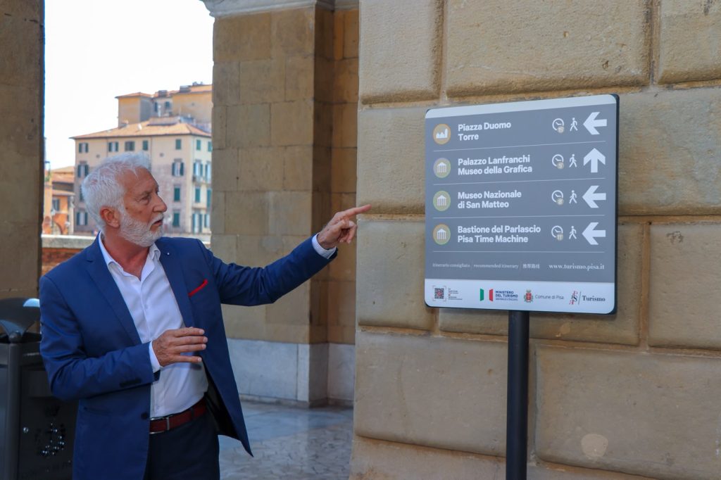 La rete di cartellonistica a Pisa è stata completata.