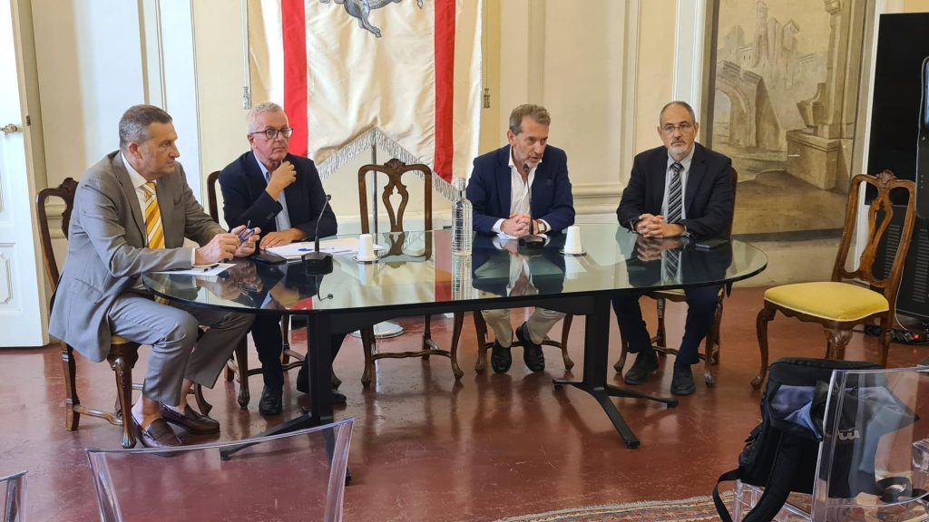 L'holter viene eseguito in farmacia, la diagnosi è di Monasterio