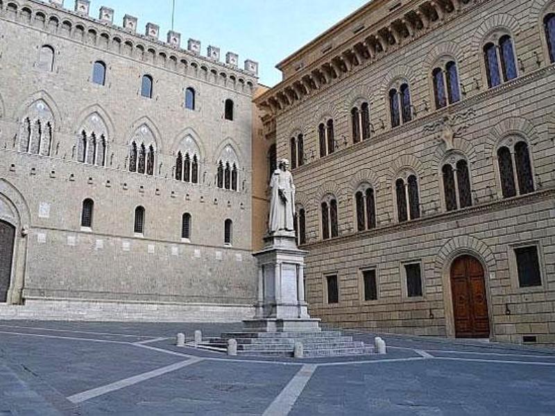 MPS, Comune di Siena su Intesa Sanpaolo: "Rimane fondamentale la salvaguardia del radicamento territoriale"