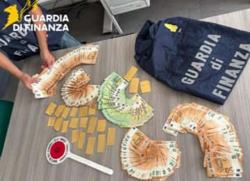 Oro illegale e riciclaggio: maxi sequestro della Guardia di Finanza per oltre 1,15 milioni di euro