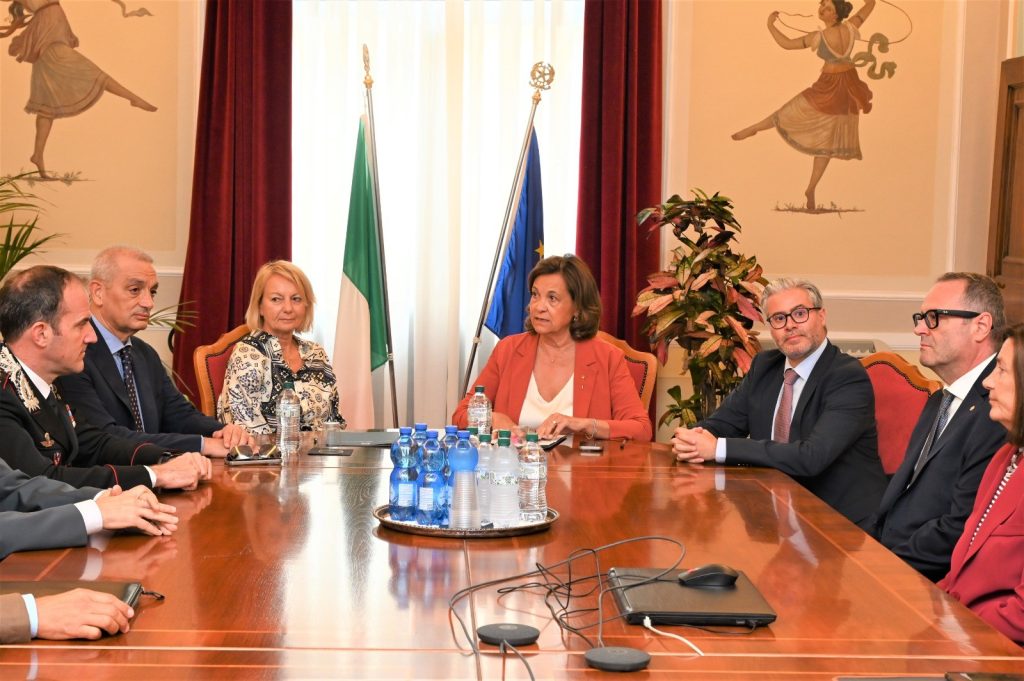 Prefettura di Rovigo: Intesa con la Procura Distrettuale di Venezia per Potenziare la Lotta alla Mafia