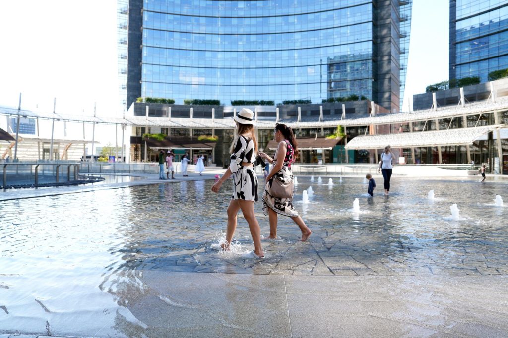 Record di caldo in Italia: oggi 10 città in arancione, domani torna l'allerta rossa