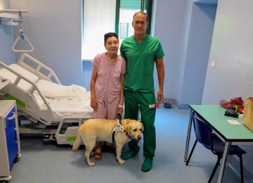 Recupera la vista con il primo autotrapianto di retina al mondo a Torino