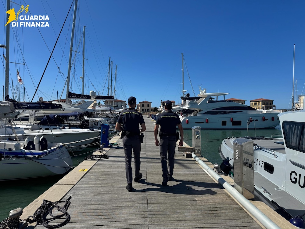 Scarlino: La Guardia di Finanza Scopre Due Barche Non Registrate al Fisco Italiano