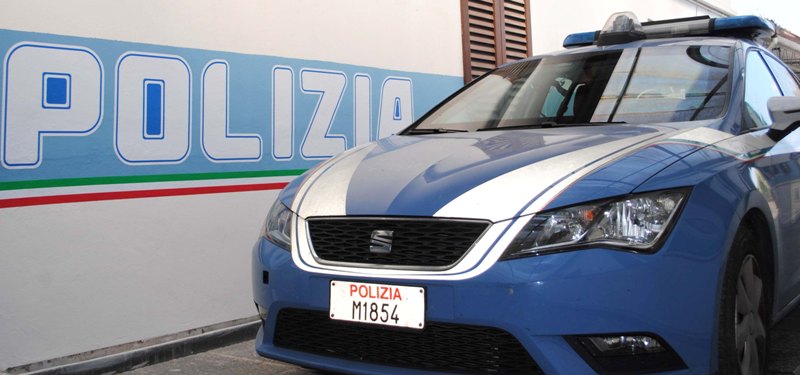 Scritte contro la polizia apparse anche sulla Prefettura di Pisa dopo il corteo per Abderrahim Fakiri