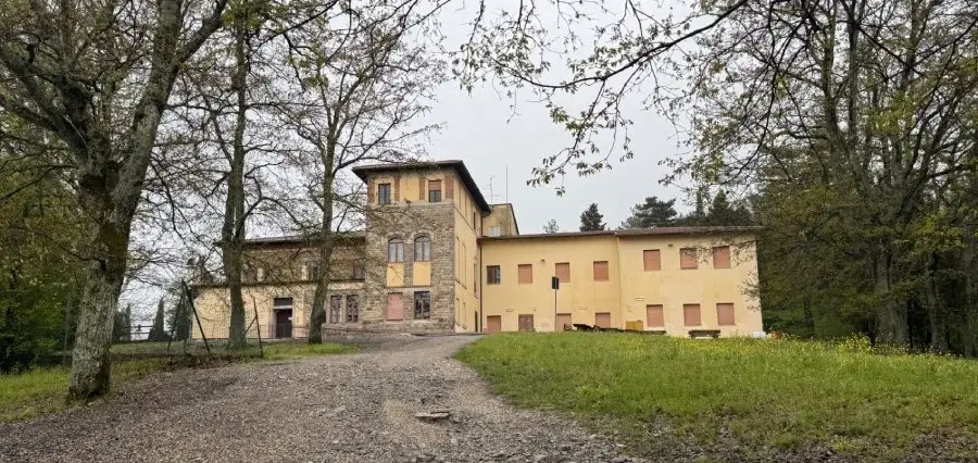 Scuola Pratolino: rischio frana declassato, ma polemiche in corso