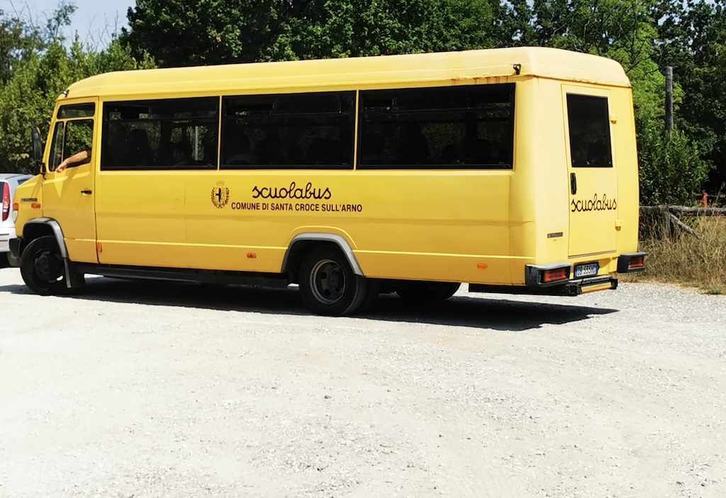 Scuolabus Parco Robinson, Oliveri: "Non c'è bisogno di un sindaco Pinocchio".