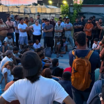 Sgombero del presidio al polo Acca, tensioni tra manifestanti e forze dell'ordine.
