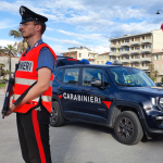 Sorpreso a vendere droga in pineta a Viareggio, arrestato dai carabinieri