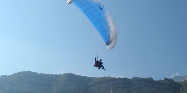 Tarzo: muore a 53 anni dopo un volo in parapendio.