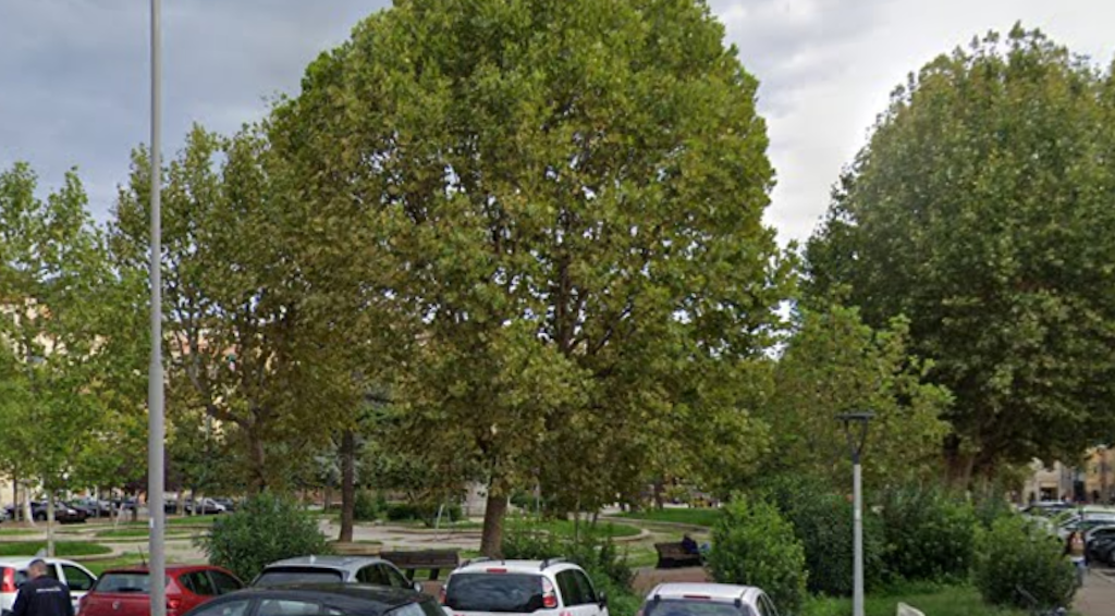 Tensione in piazza Gramsci a Castelfiorentino: uomo in ospedale dopo una colluttazione