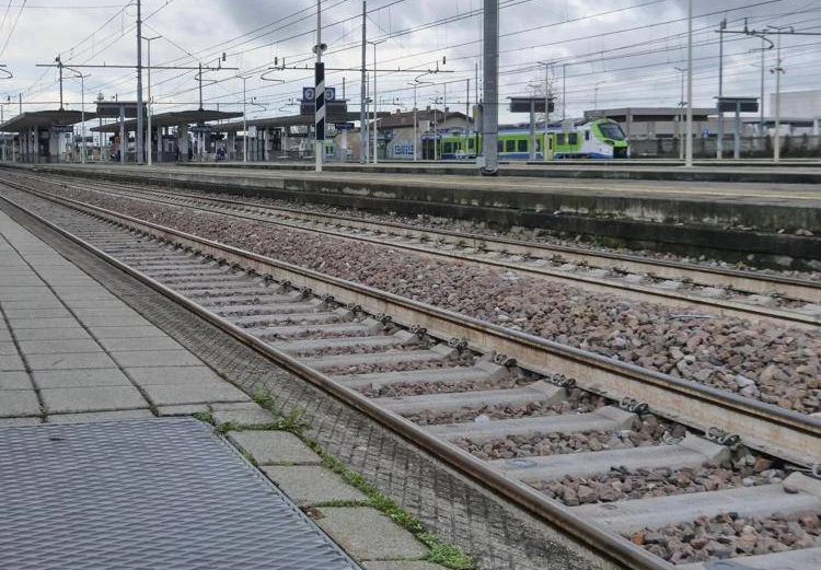 Treni: in Calabria riprende gradualmente la circolazione oggi - Ultime notizie