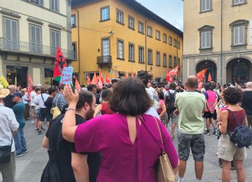 Vertenza Acca: il sindaco di Carmignano partecipa alla manifestazione di Prato