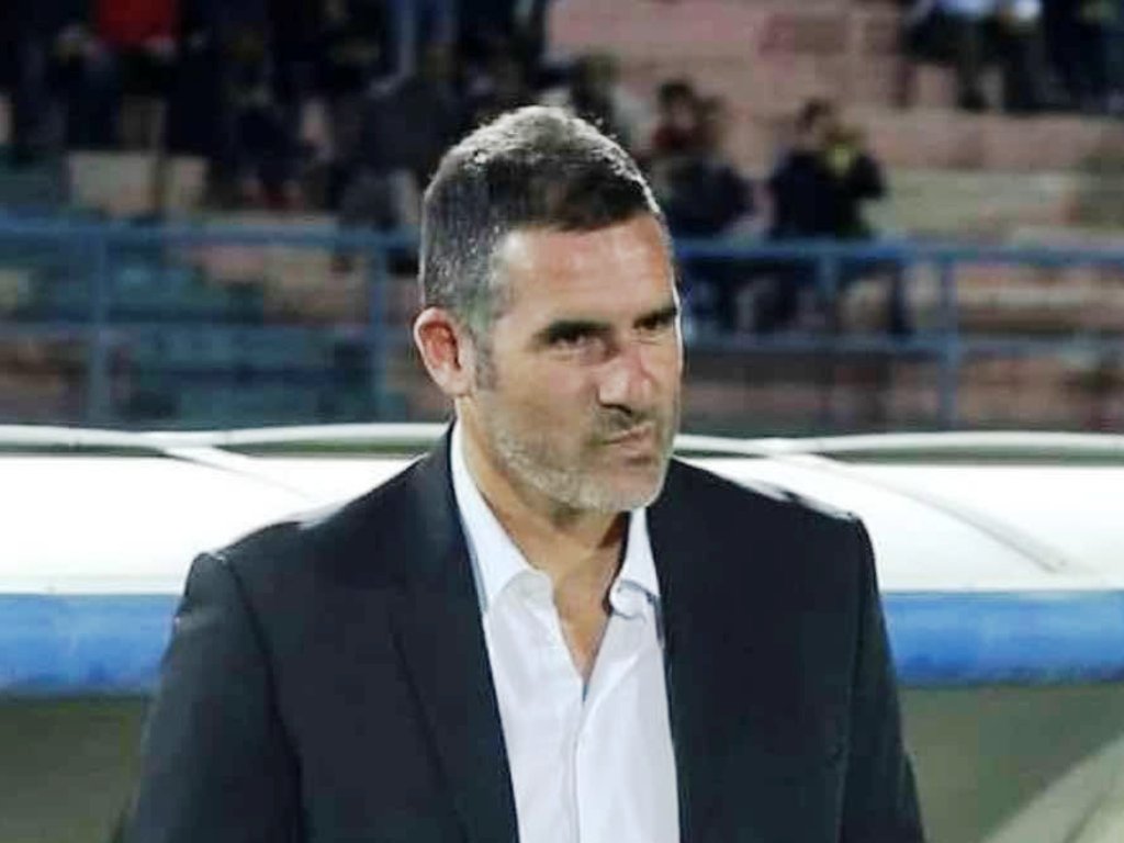 Cristiano Lucarelli è il nuovo tecnico del Livorno.