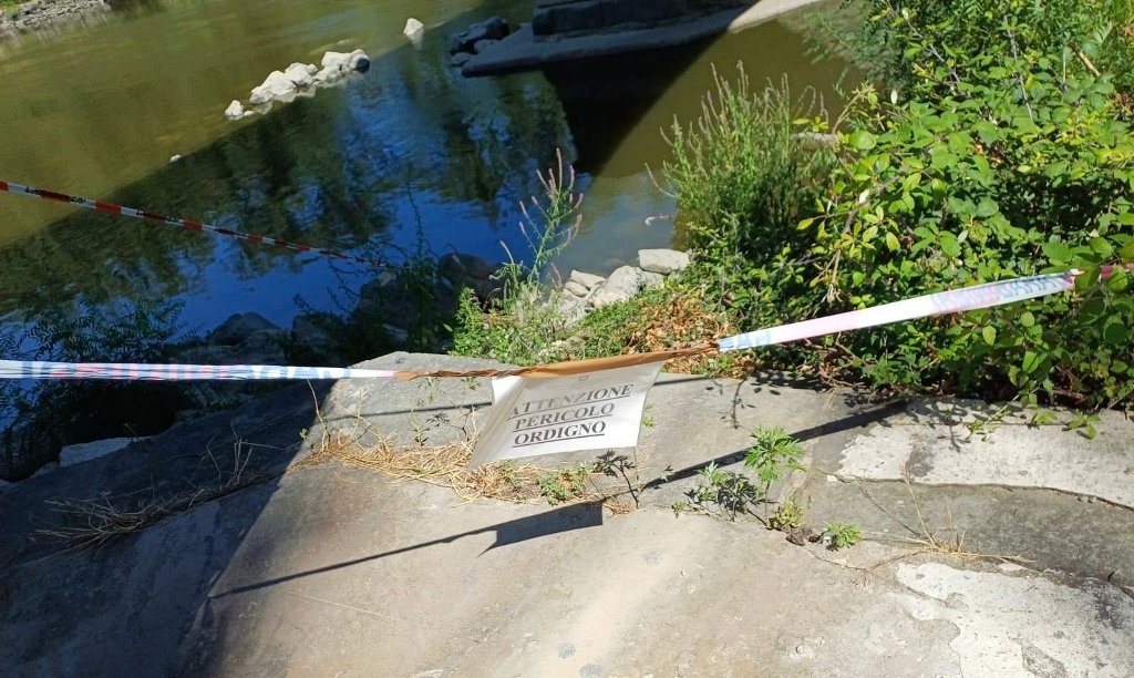 Ritrovato un ordigno bellico nell'Arno a Camaioni