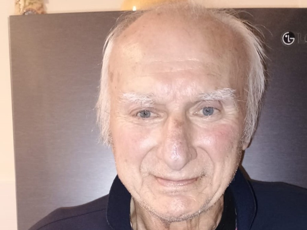 Addio a Claudio Apicella, ex maresciallo della Guardia di Finanza: un'icona nella lotta contro l'amianto.