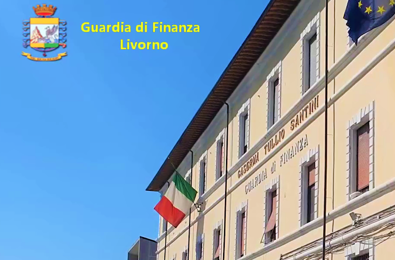 Droga nel frigorifero e nella cassaforte del vicino: due arresti a Livorno