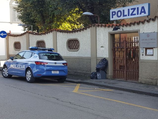 Due nuovi agenti di polizia arrivano al Commissariato di Empoli