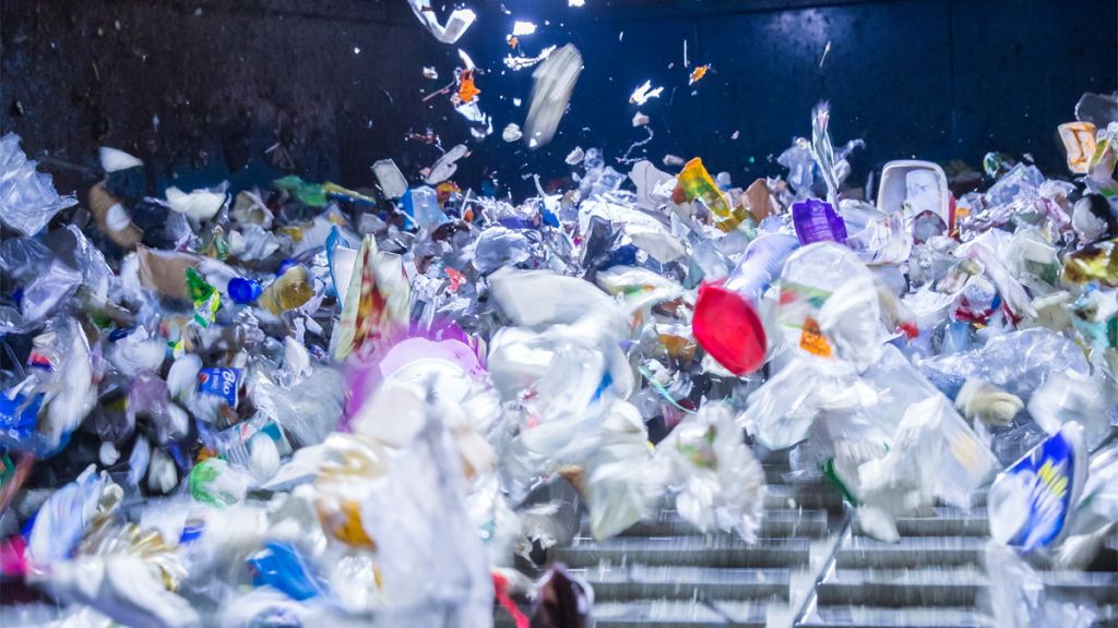 Filiera della Plastica in Sardegna: Aggiunta di 2.700 Tonnellate di Capacità per Stoccaggio Temporaneo
