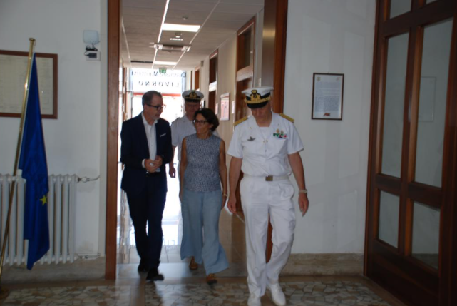 Il Prefetto di Firenze, Francesca Ferrandino, in visita alla Direzione Marittima della Toscana