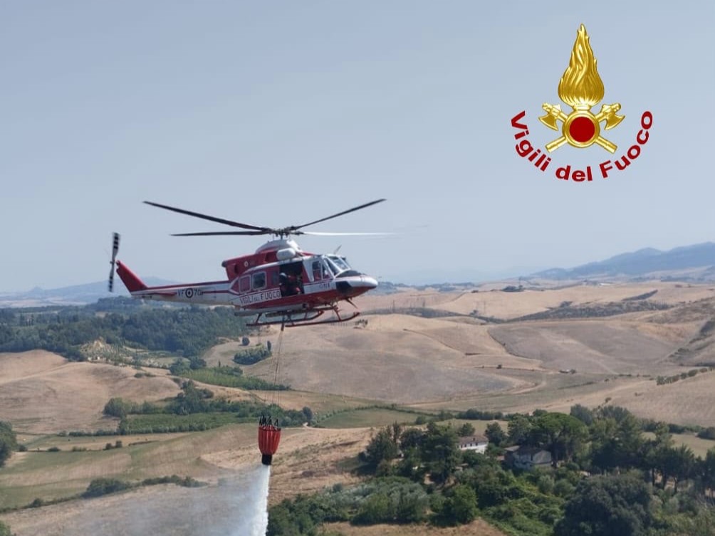 Incendio boschivo a Terricciola