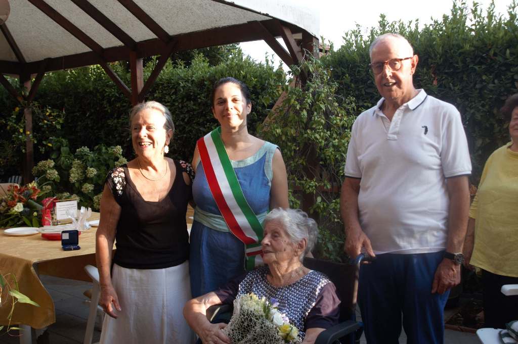 Lorena Cei festeggia il suo 100° compleanno: gli auguri dell'amministrazione comunale di Calci