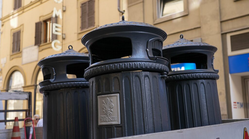 Potenziare la rete dei cestini nel centro storico di Firenze
