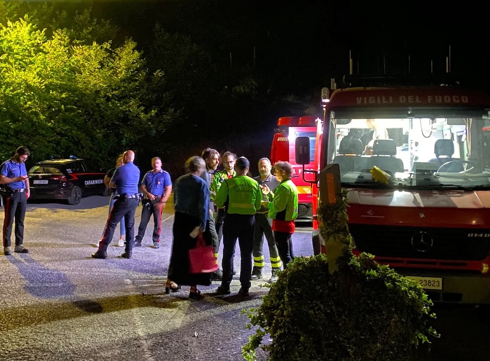 Ritrovato e soccorso un 72enne disperso nei boschi di Vernio durante la notte