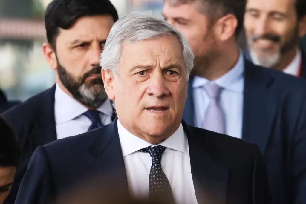 Tajani: Rafforzamento della Collaborazione Italia-Giappone in Tecnologie Avanzate e Esplorazione Spaziale