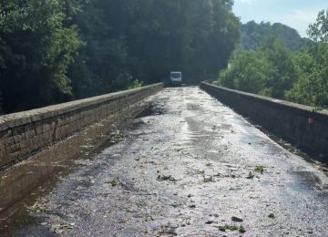 Tempesta a Pitigliano: Evento estremo con piogge intense, vento e grandinate