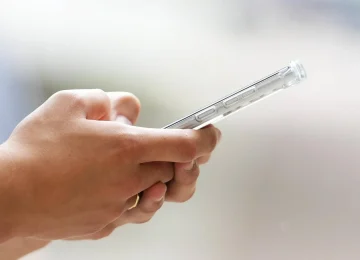 Tinder: Quanto vale l'amore online? Un mercato in crescita, ma la Gen Z si allontana.