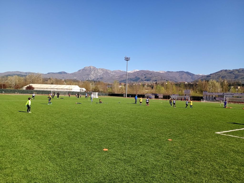 Iscrizioni alla Scuola Calcio: iniziativa interessante del Castelnuovo.